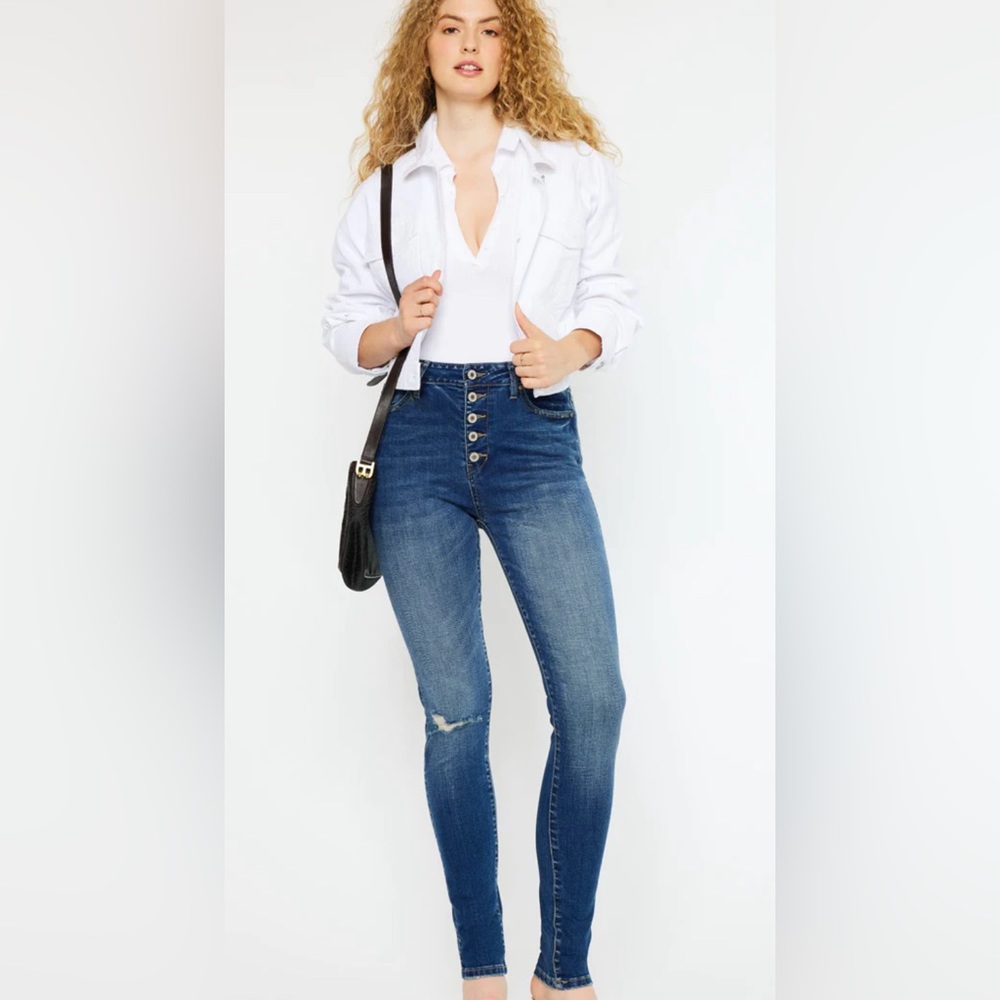 Kancan Curvy High rise Button fly Jeans
